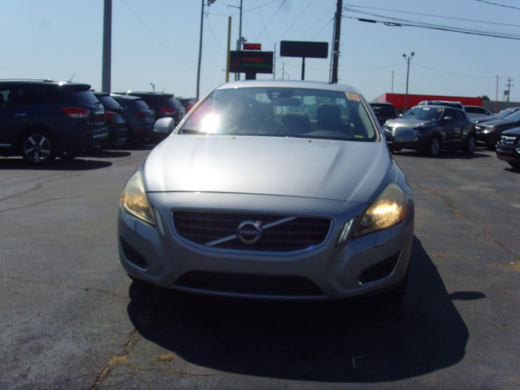 2013 Volvo S60 Image 2