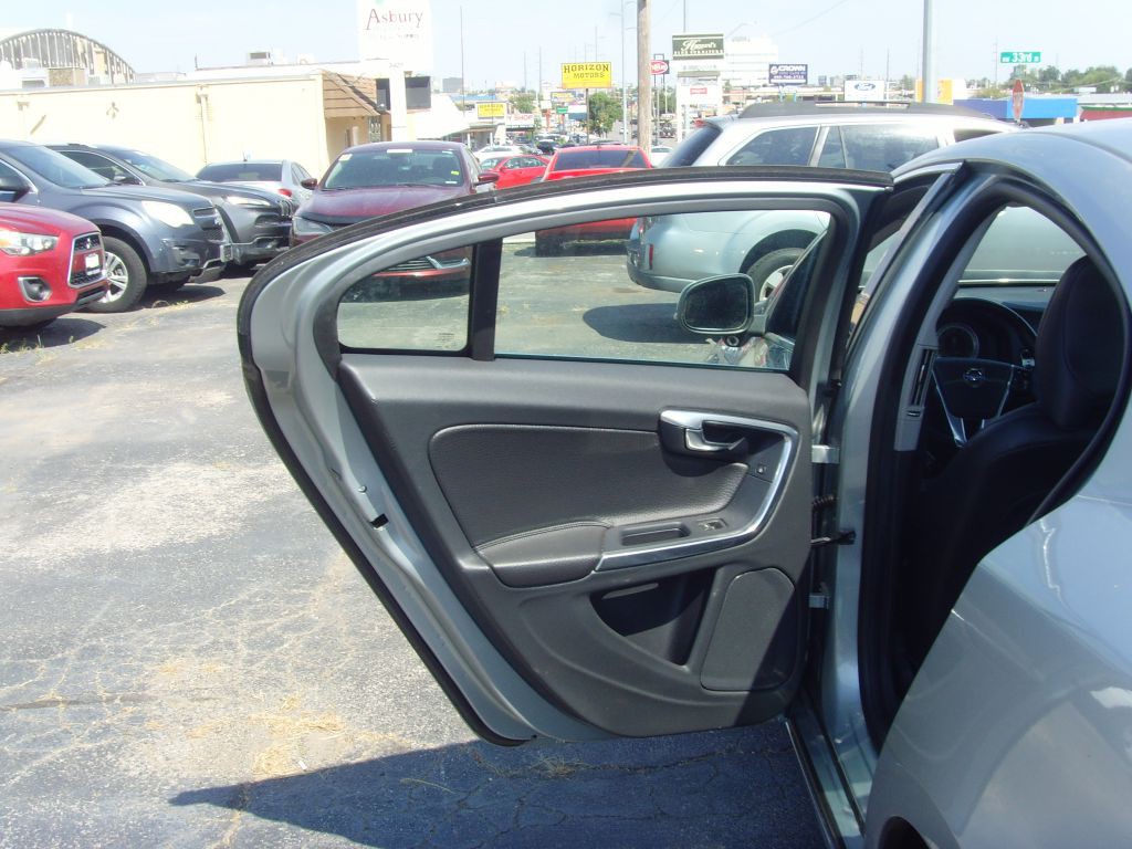 2013 Volvo S60 Image 16