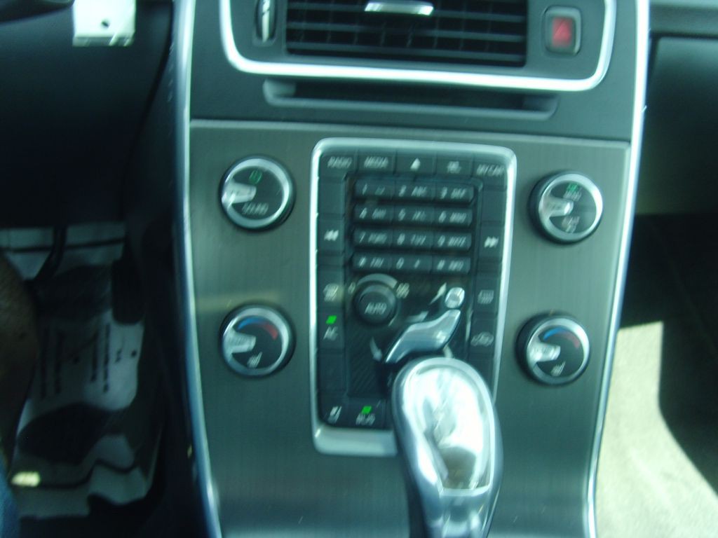 2013 Volvo S60 Image 25