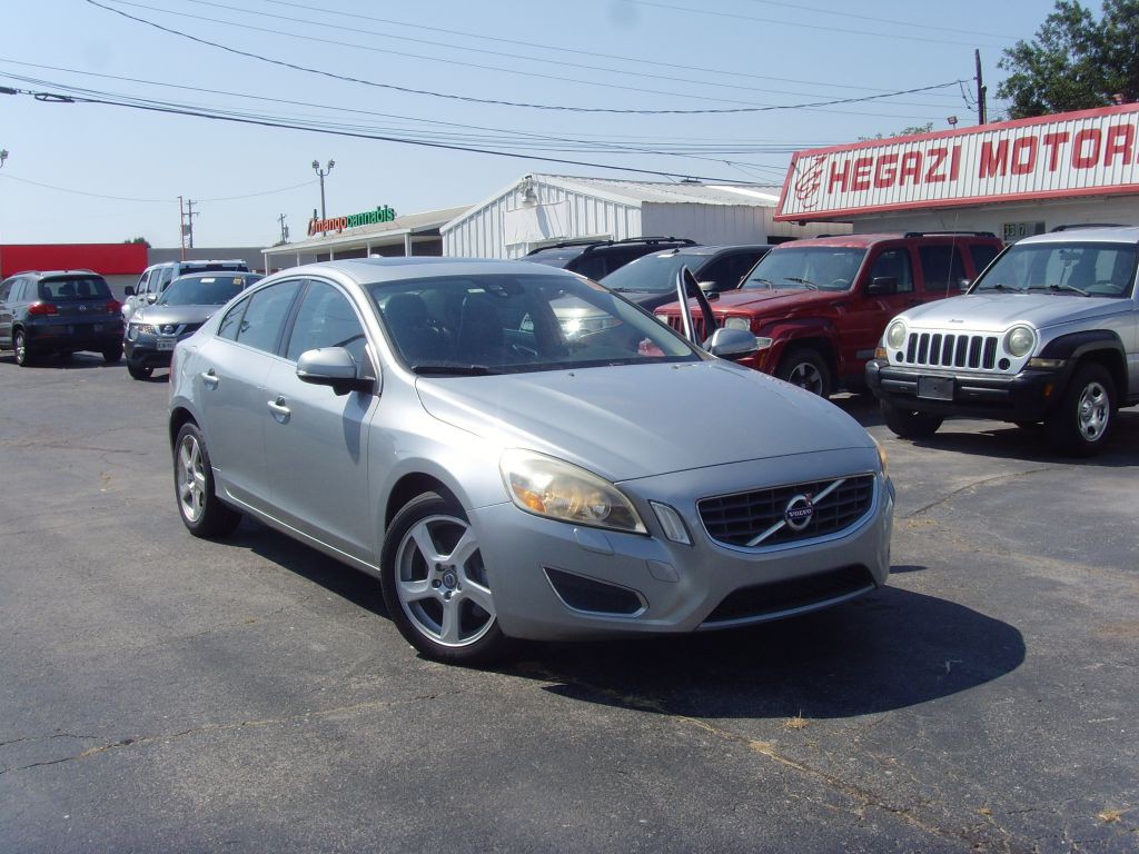 2013 Volvo S60 Image 32