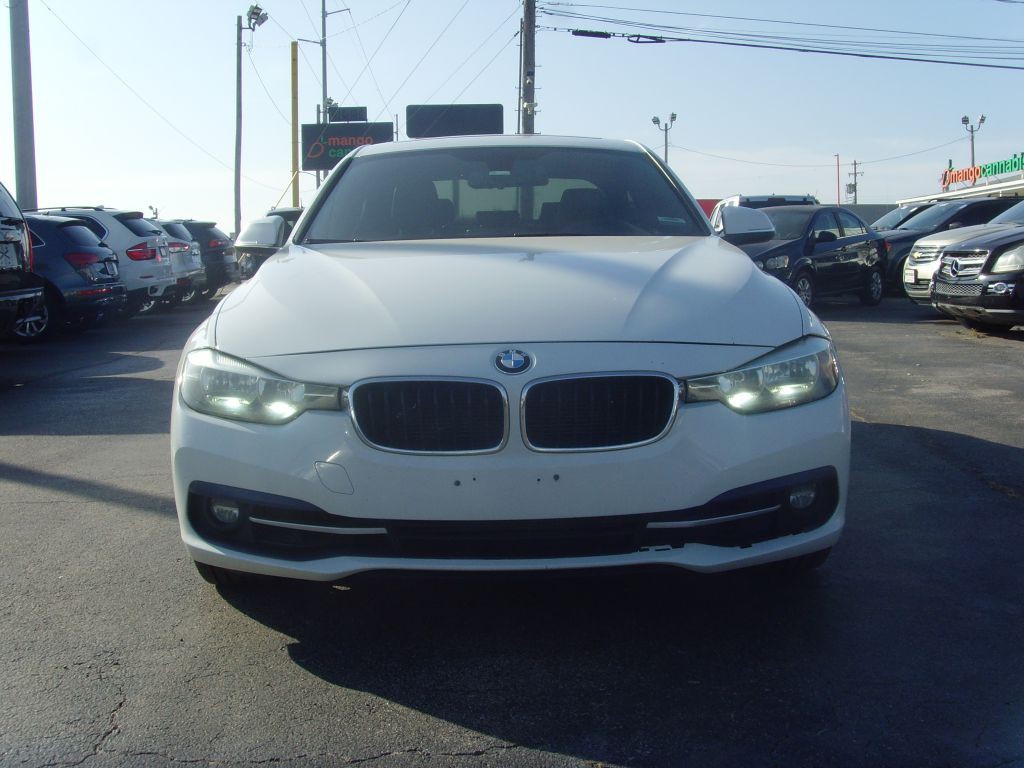 2016 BMW 3 Series Image 2