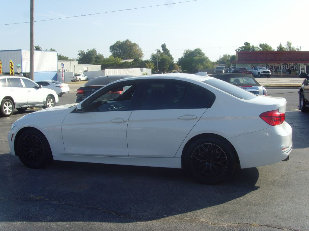 2016 BMW 3 Series Image 8