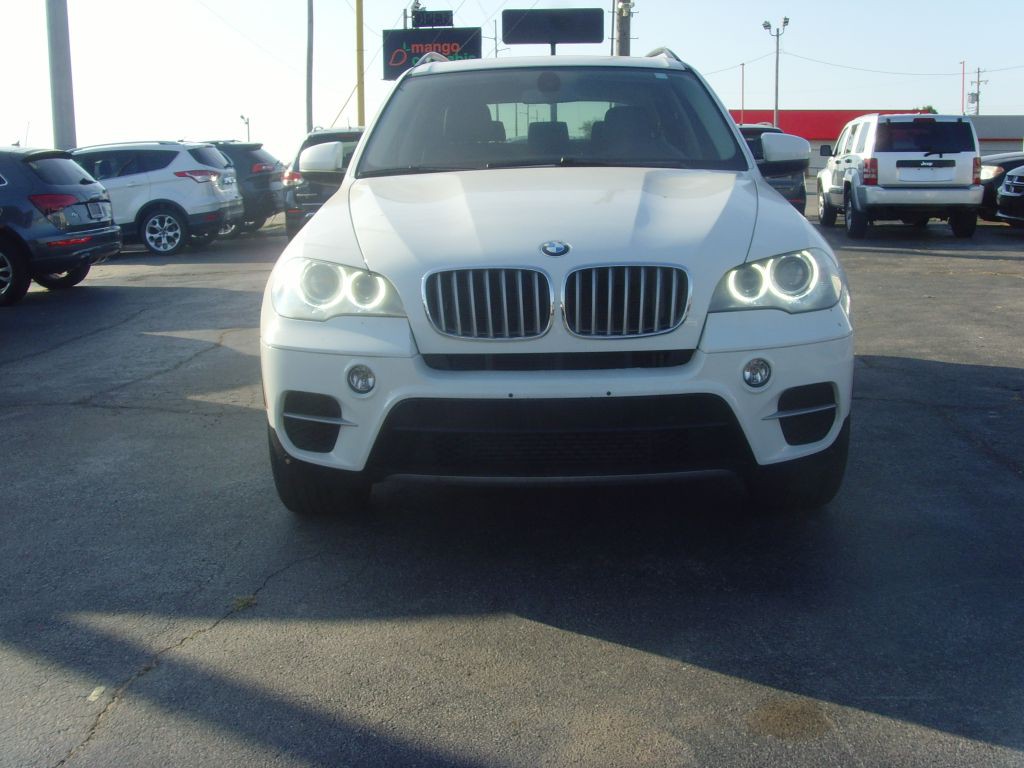 2013 BMW X5 Image 2