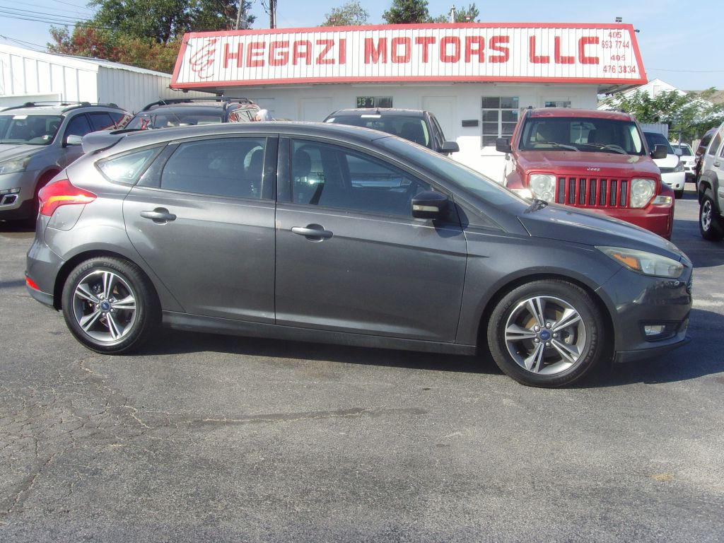 2016 Ford Focus Image 5