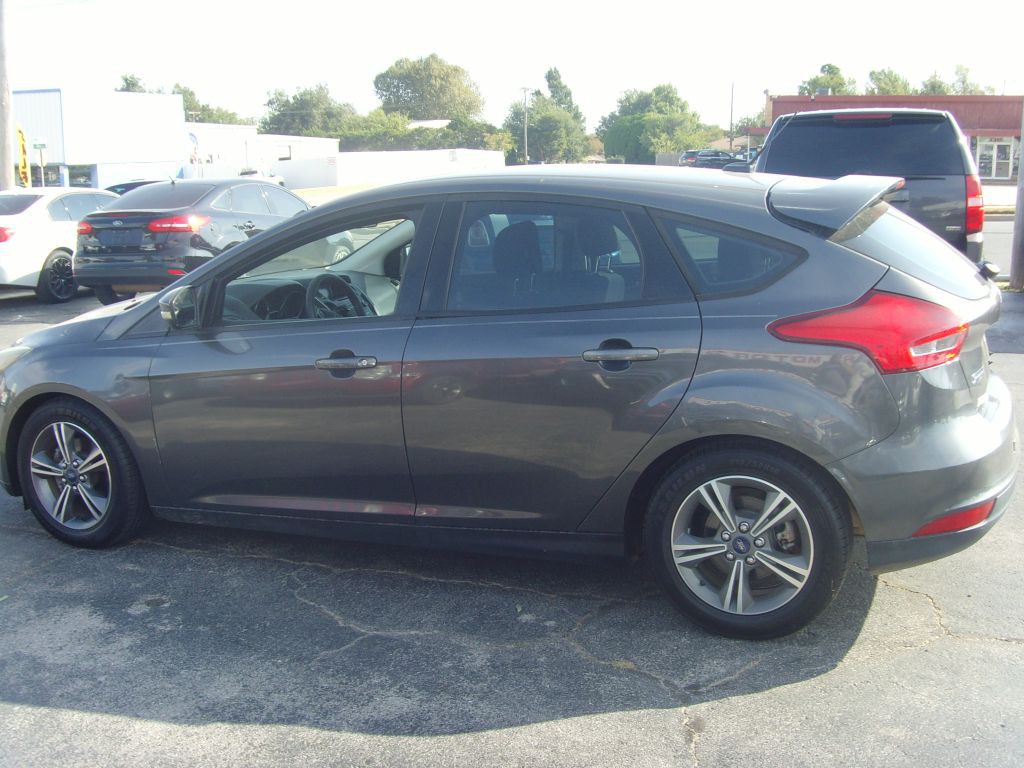 2016 Ford Focus Image 9