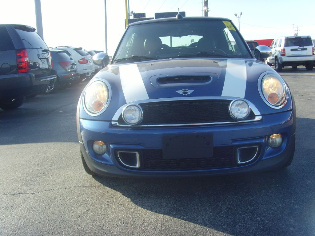 2012 MINI Cooper Image 3