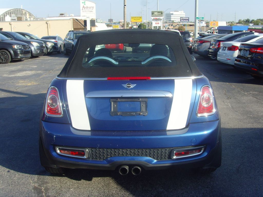2012 MINI Cooper Image 7