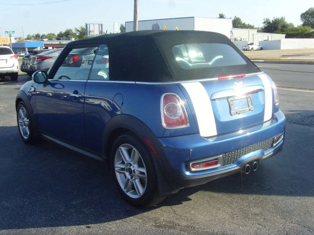 2012 MINI Cooper Image 8