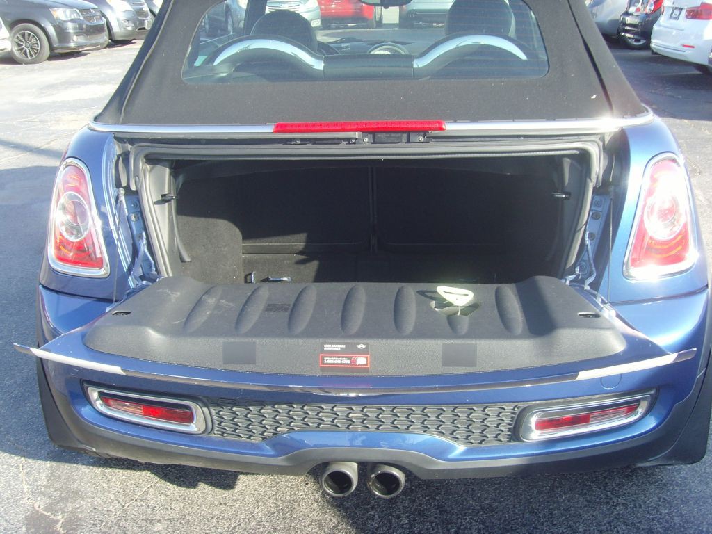 2012 MINI Cooper Image 10