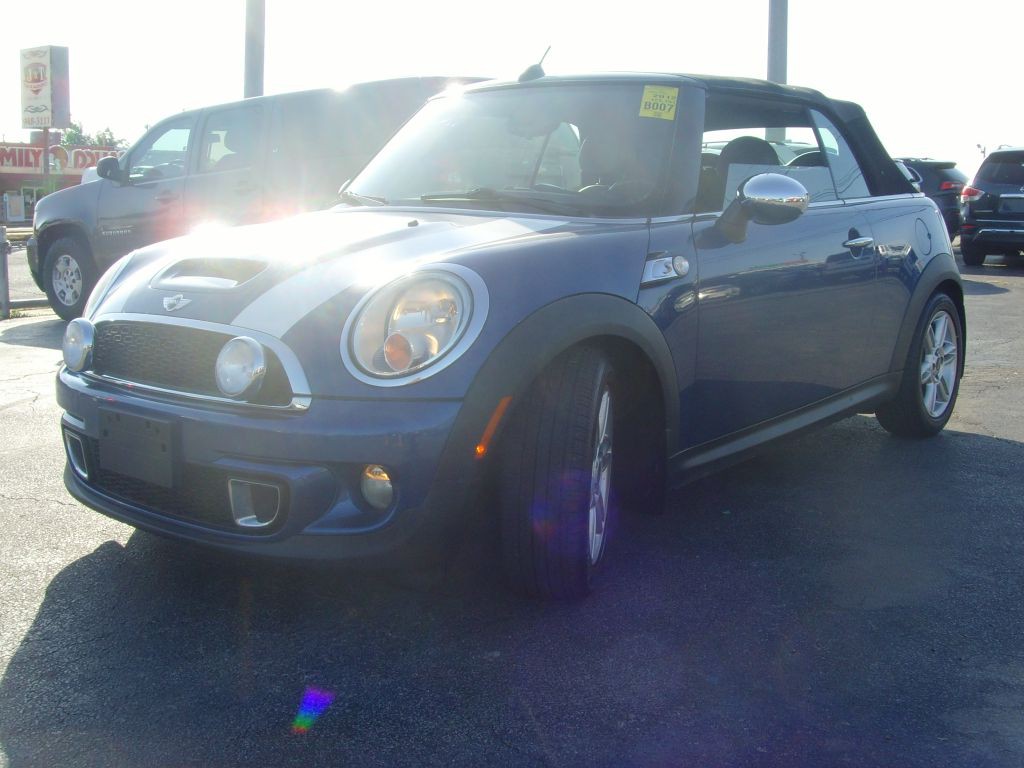 2012 MINI Cooper Image 23