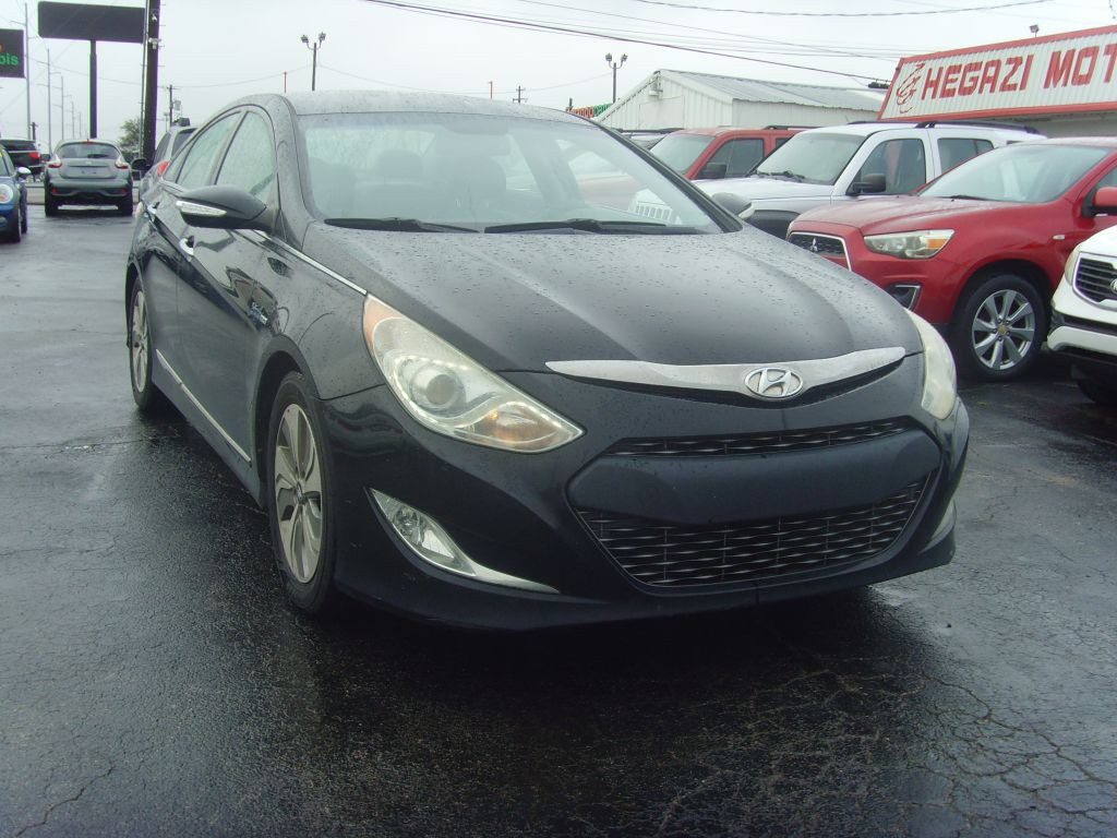 2013 Hyundai Sonata Image 3