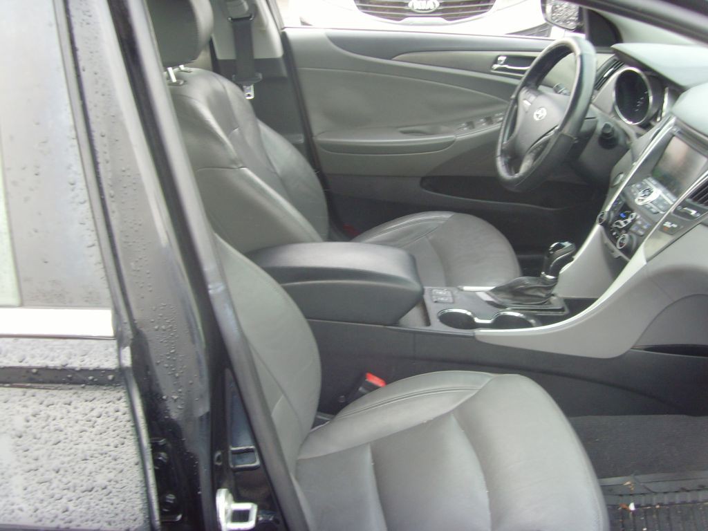 2013 Hyundai Sonata Image 11