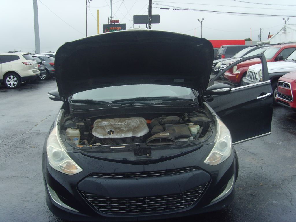 2013 Hyundai Sonata Image 25