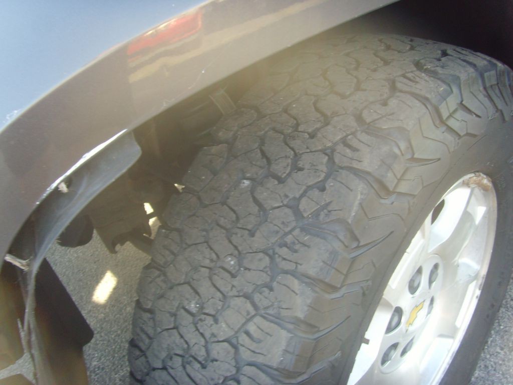 2011 Chevrolet Suburban Image 24