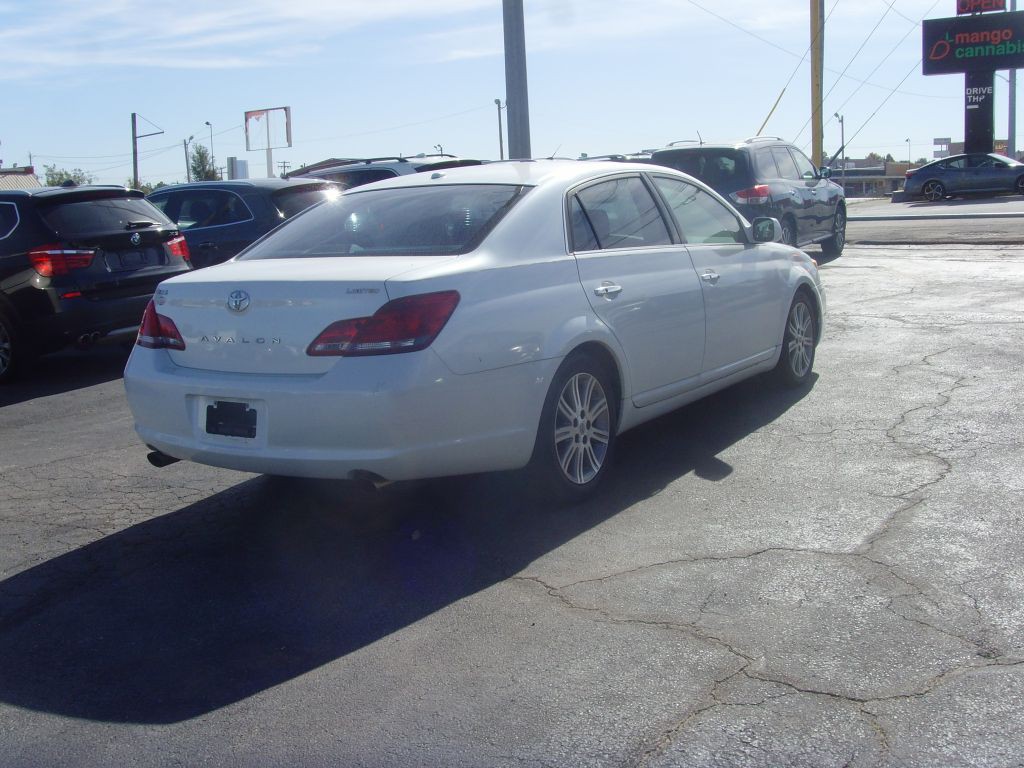 2009 Toyota Avalon Image 5