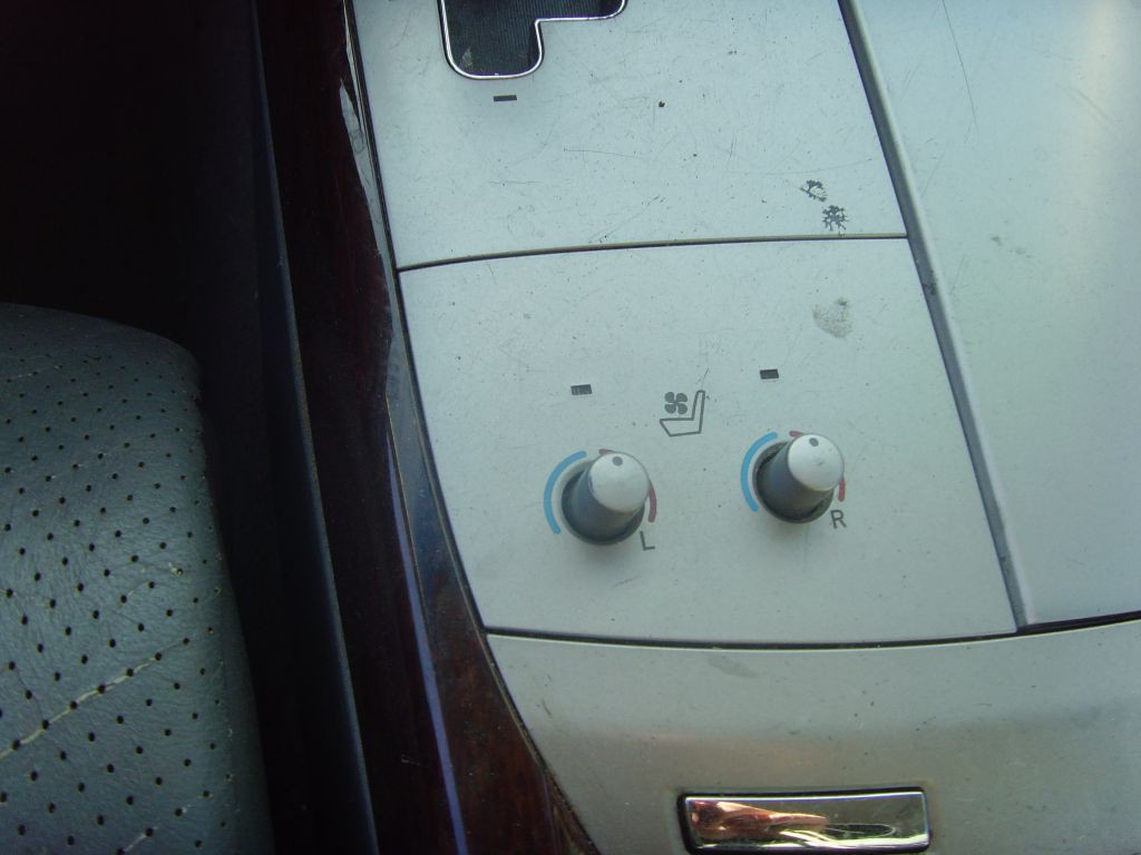 2009 Toyota Avalon Image 25