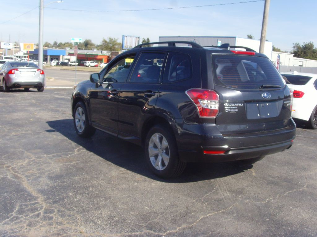 2016 Subaru Forester Image 5