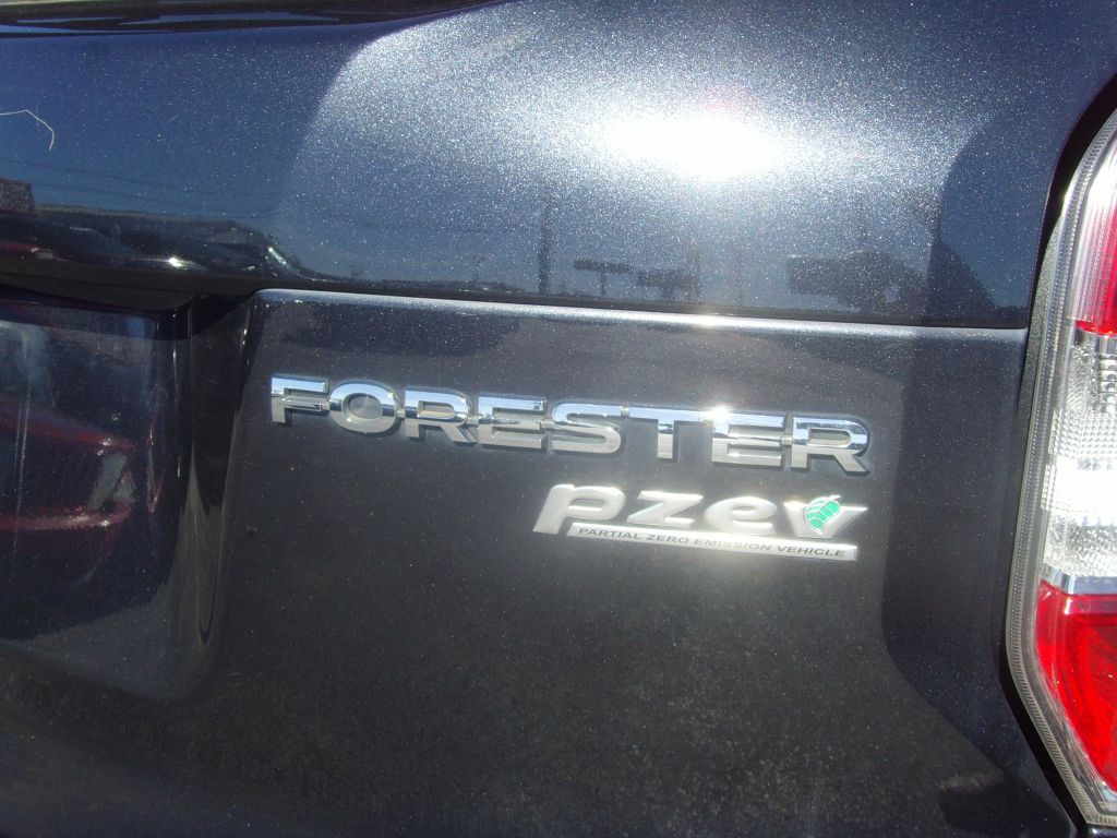 2016 Subaru Forester Image 7