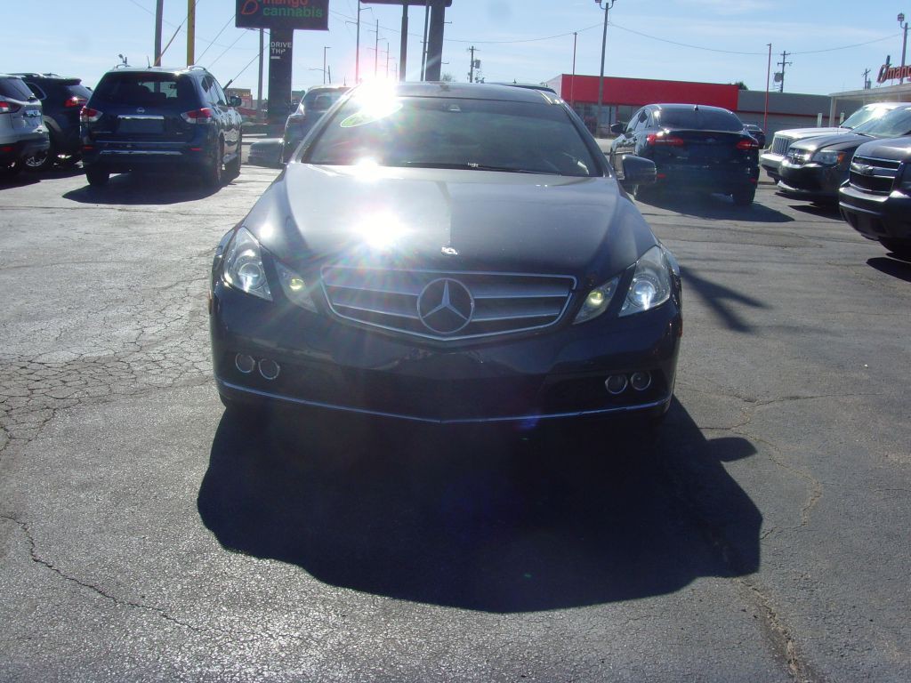 2013 Mercedes-Benz E-Class Image 2