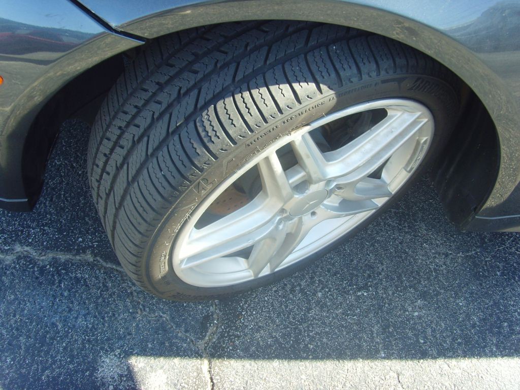 2013 Mercedes-Benz E-Class Image 22