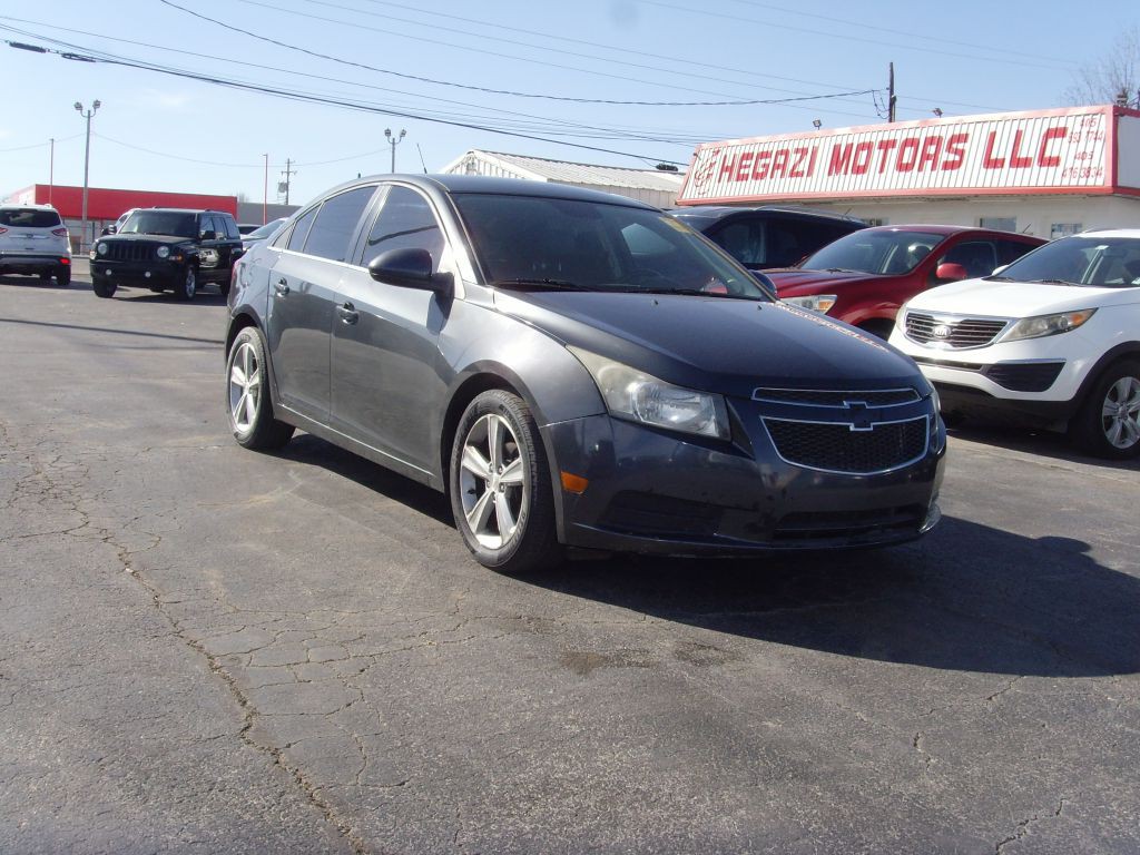 2013 Chevrolet Cruze Image 3