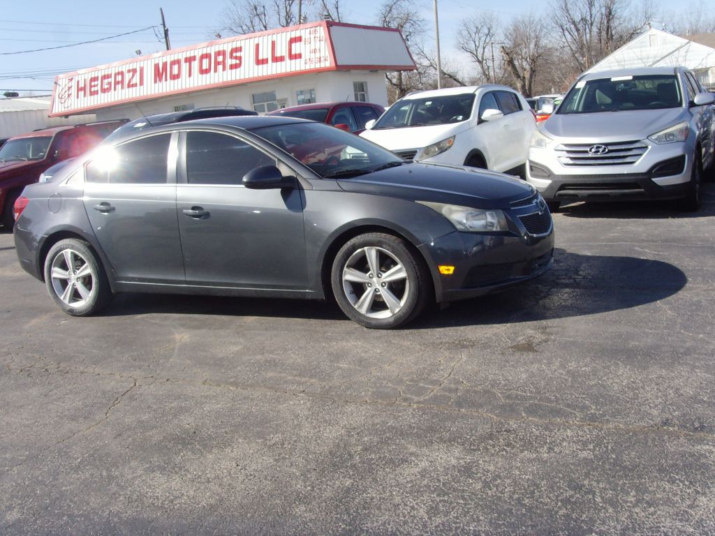 2013 Chevrolet Cruze Image 4