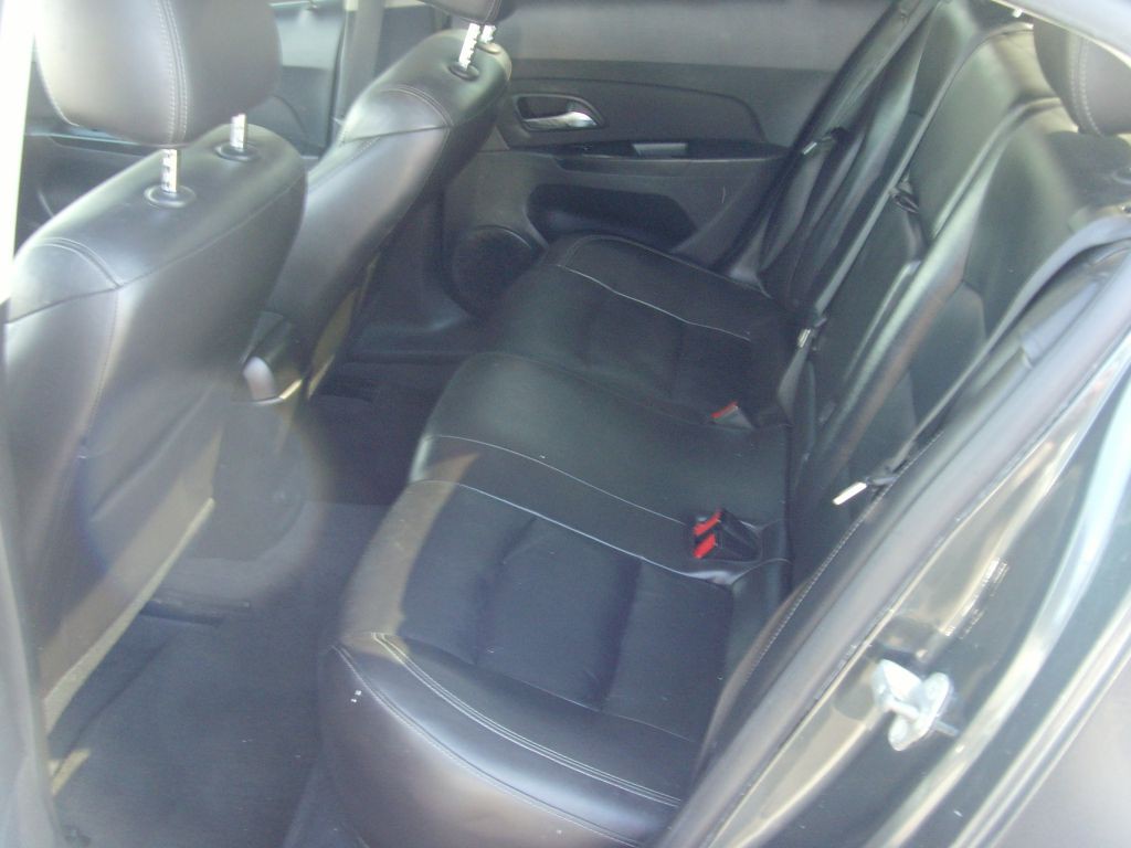 2013 Chevrolet Cruze Image 16