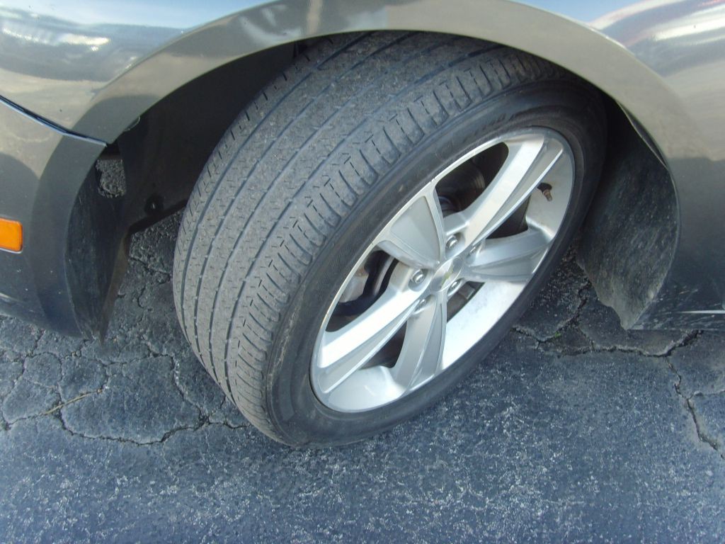 2013 Chevrolet Cruze Image 23