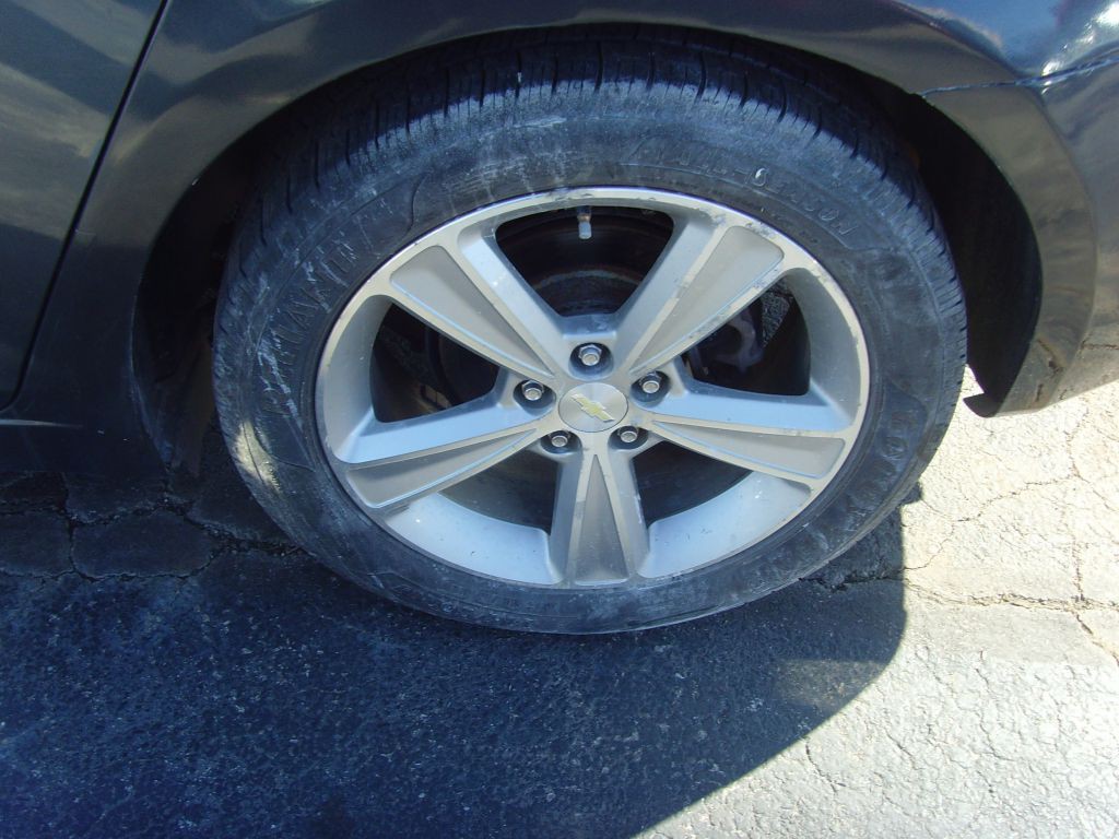 2013 Chevrolet Cruze Image 24