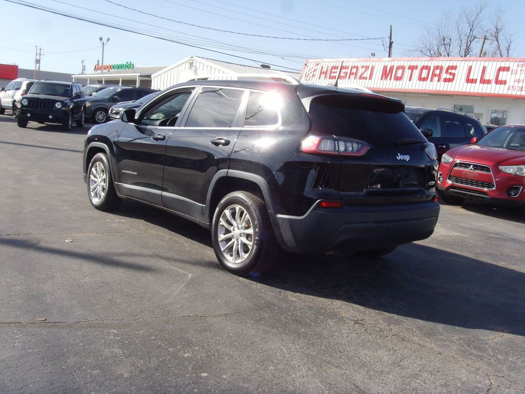 2019 Jeep Cherokee Image 5