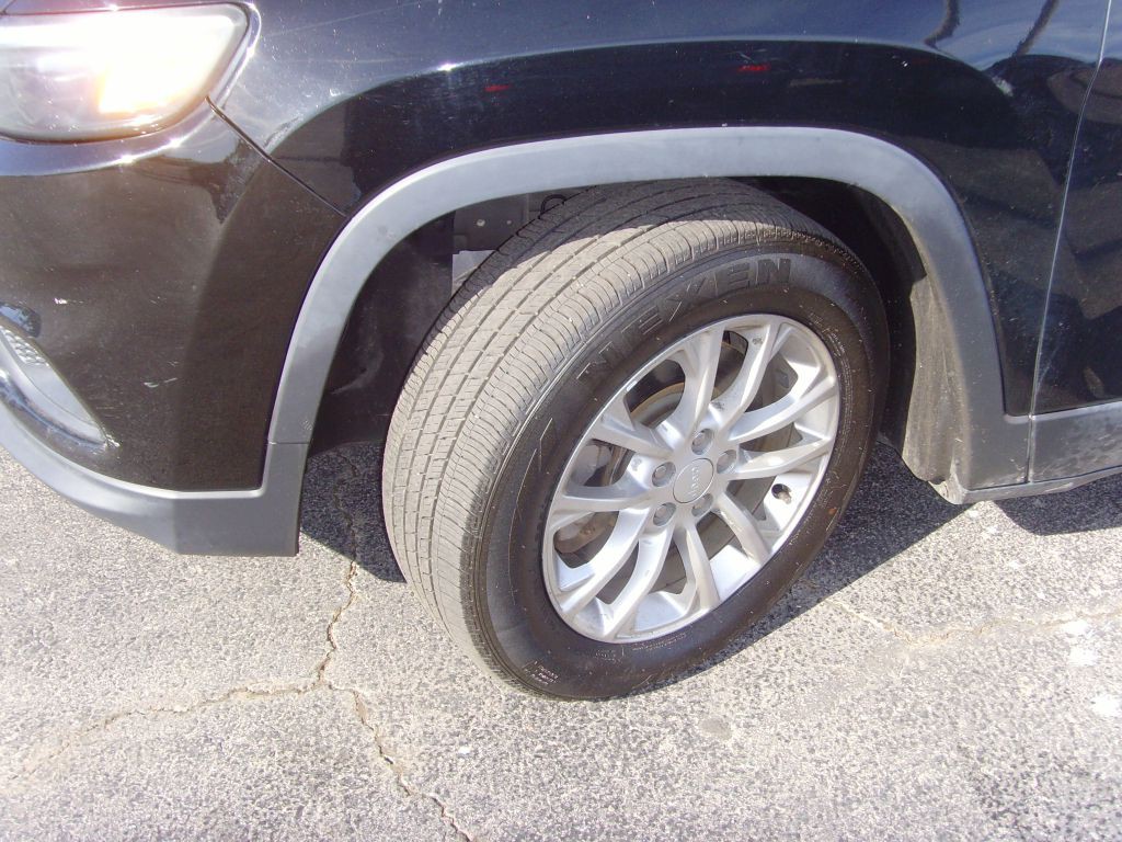 2019 Jeep Cherokee Image 22