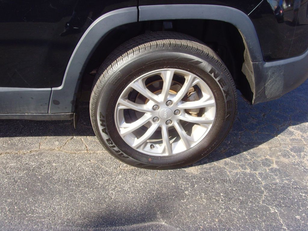 2019 Jeep Cherokee Image 23