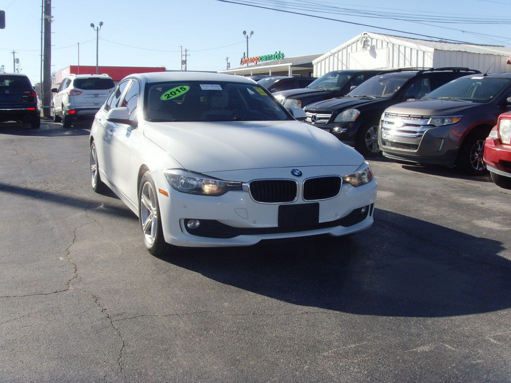 2015 BMW 3 Series Image 3