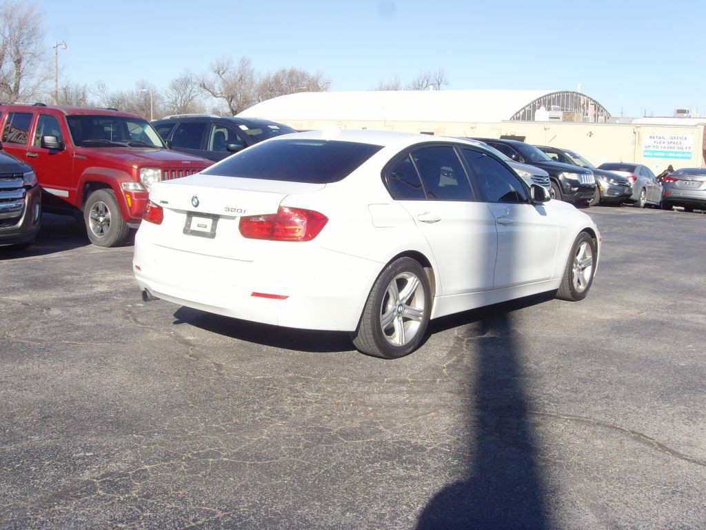 2015 BMW 3 Series Image 5