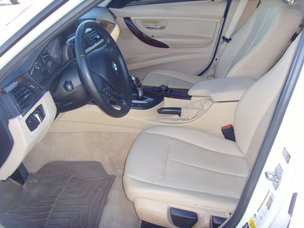 2015 BMW 3 Series Image 20