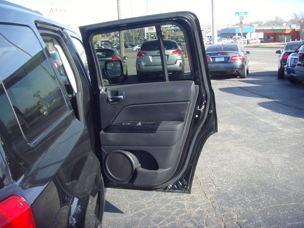 2016 Jeep Patriot Image 12