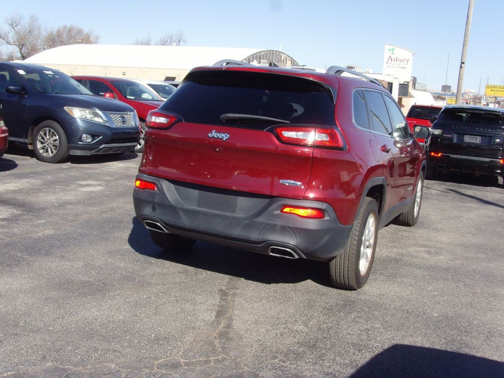 2016 Jeep Cherokee Image 5