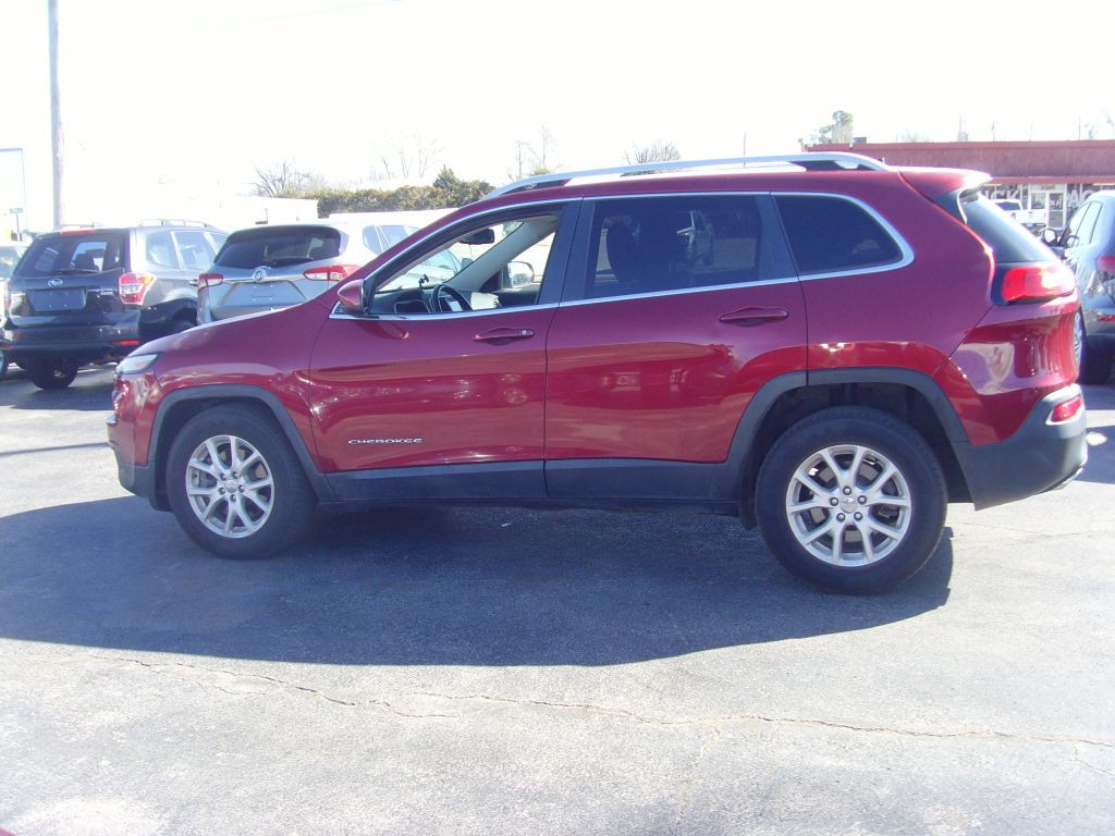 2016 Jeep Cherokee Image 8