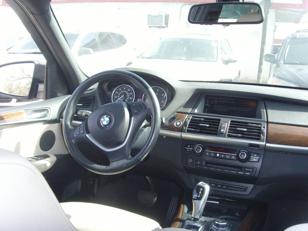 2012 BMW X5 Image 11