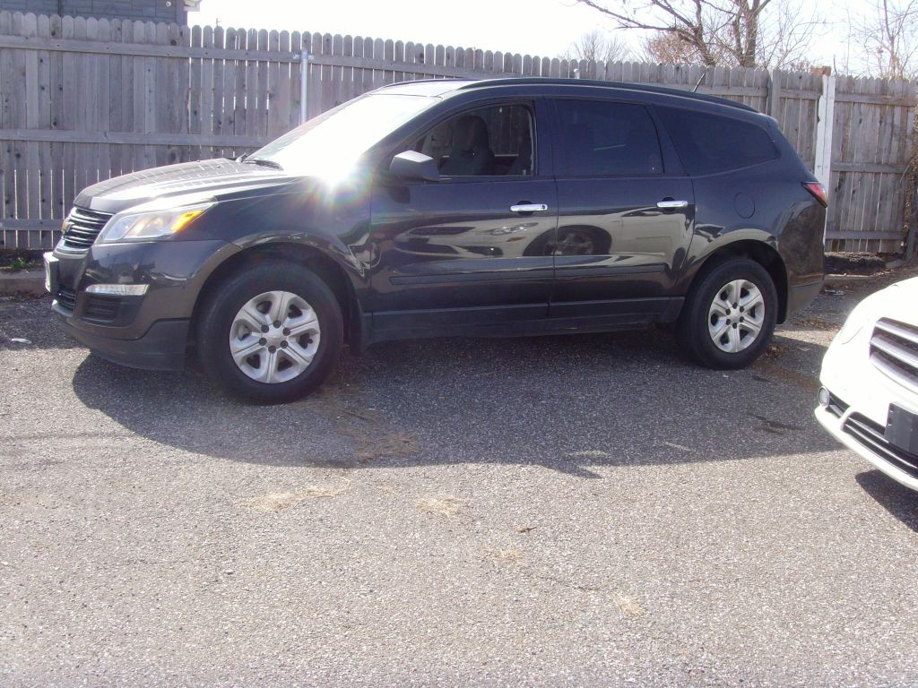 2017 Chevrolet Traverse Image 3