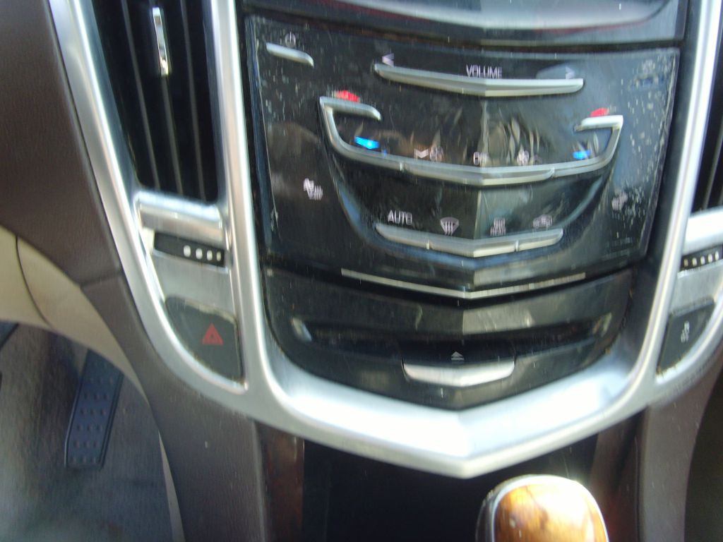 2015 Cadillac SRX Image 14