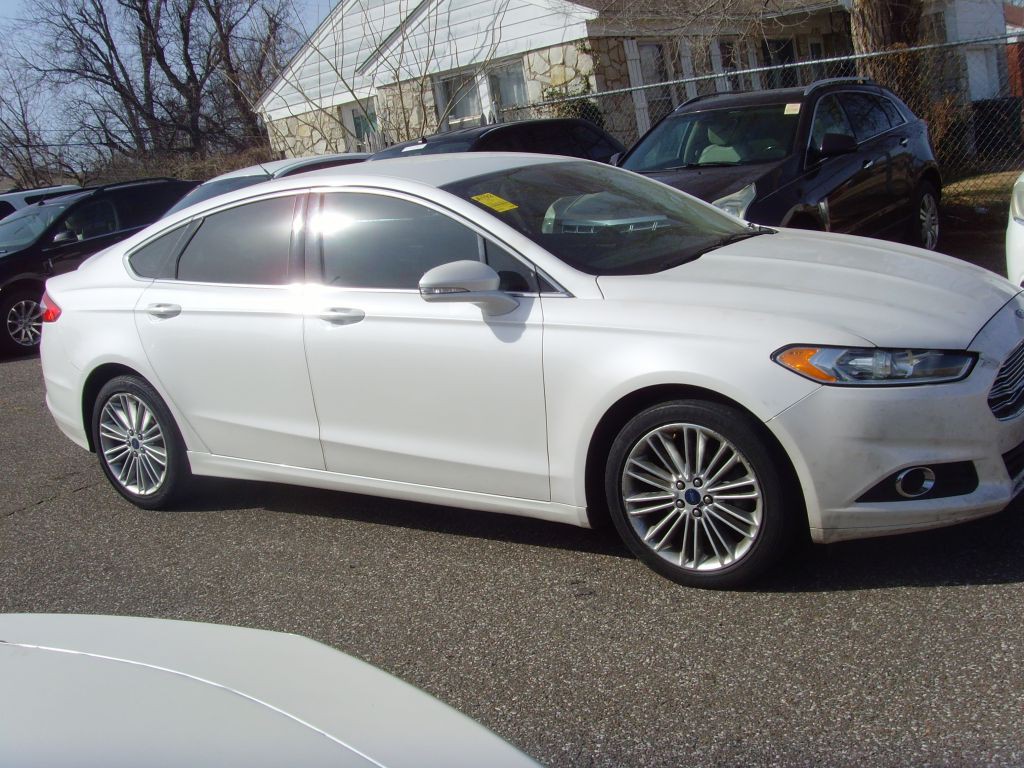 2014 Ford Fusion Image 3