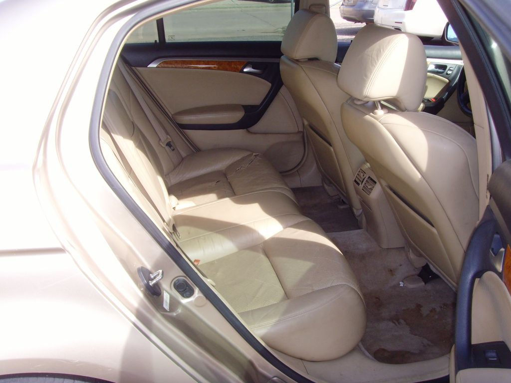 2004 Acura TL Image 9