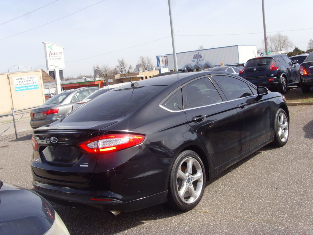 2016 Ford Fusion Image 6