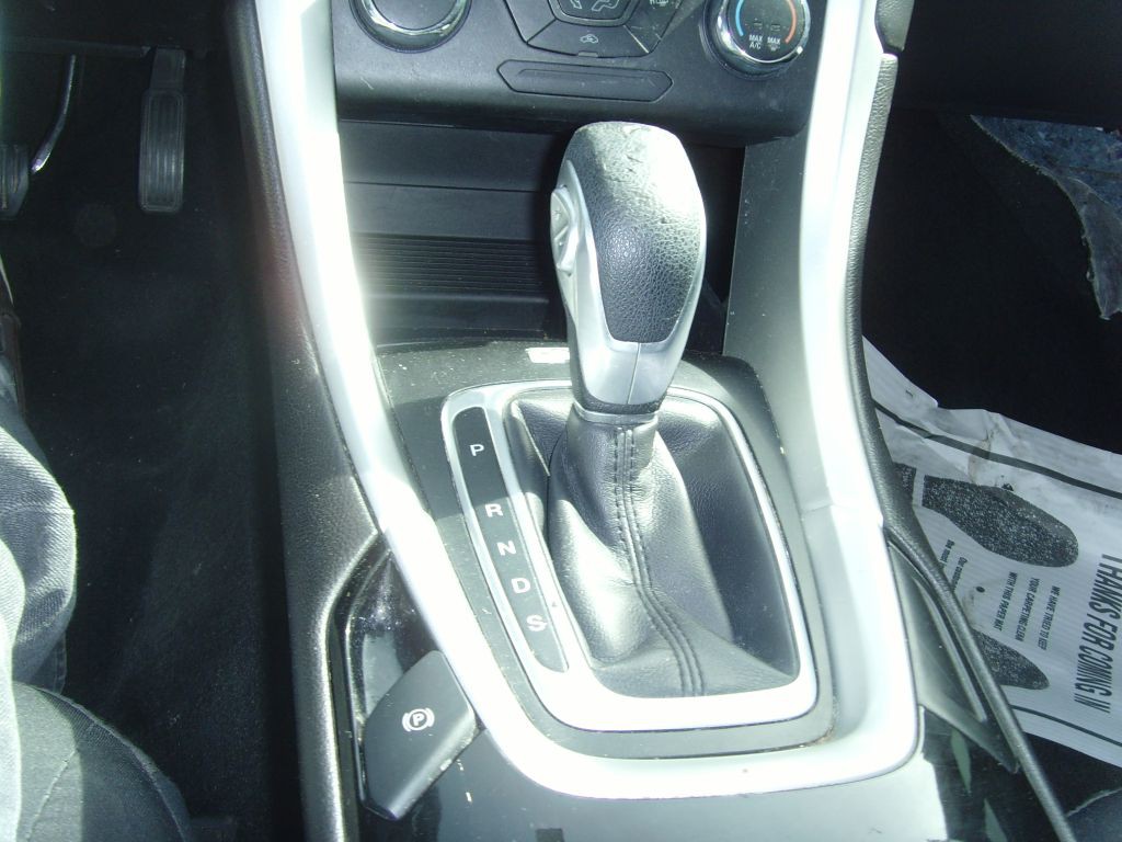 2016 Ford Fusion Image 24