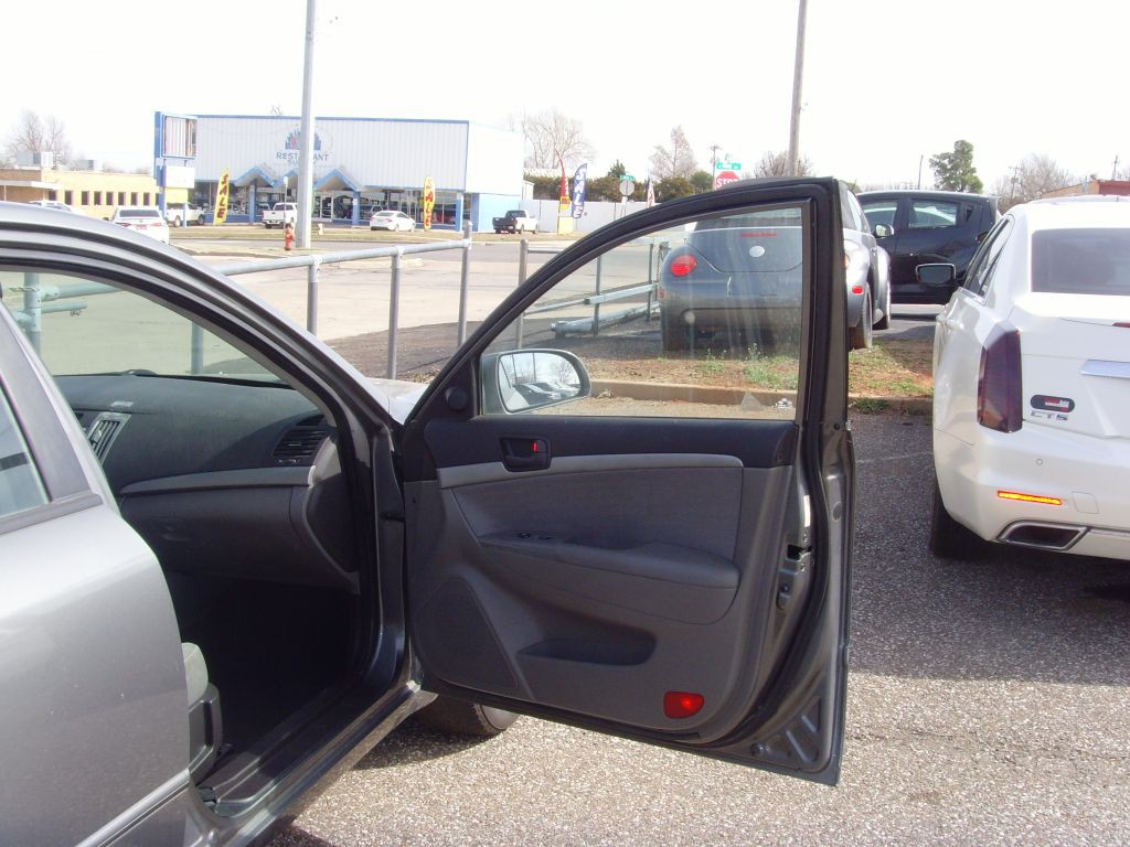 2010 Hyundai Sonata Image 7