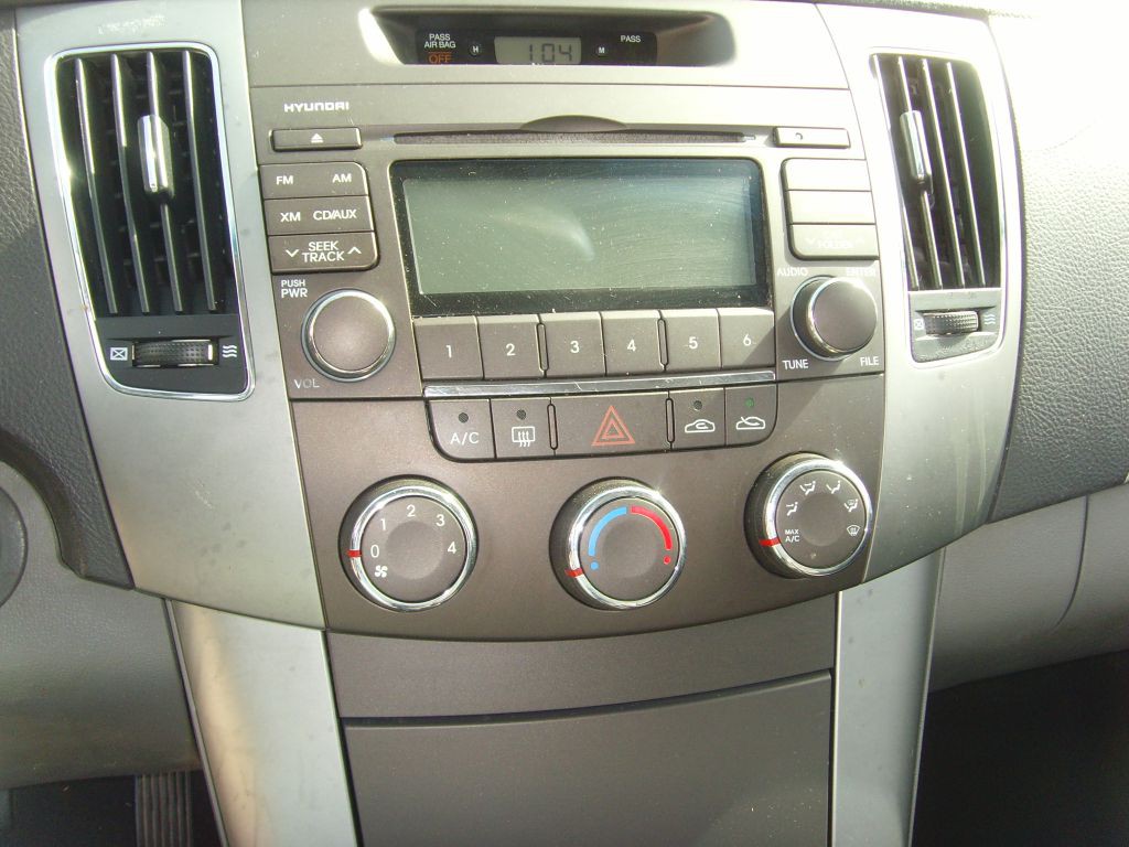 2010 Hyundai Sonata Image 15
