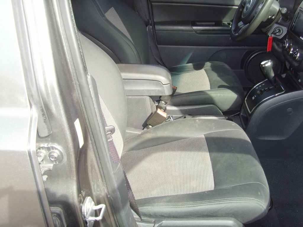 2012 Jeep Patriot Image 10