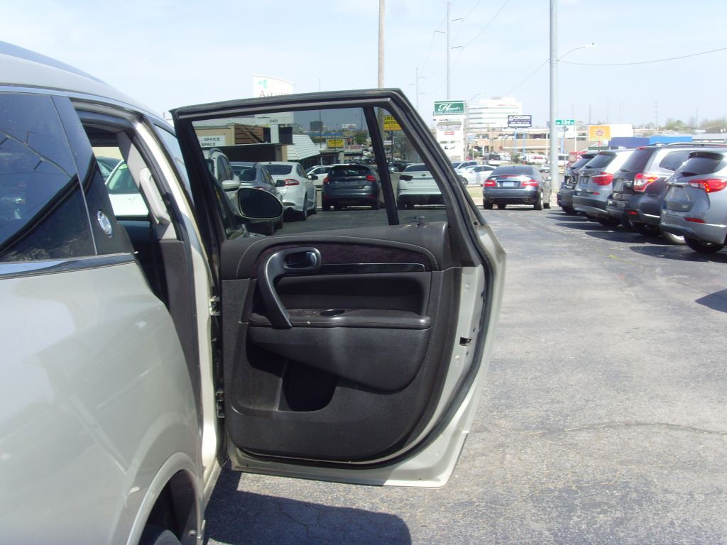 2015 Buick Enclave Image 13