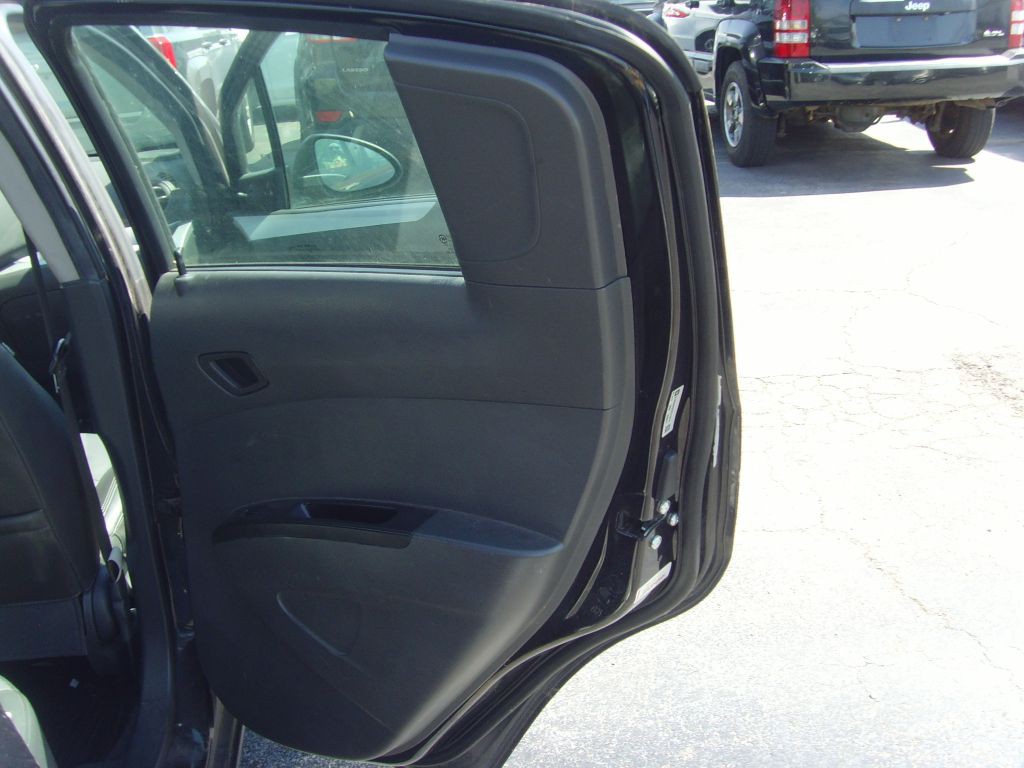 2013 Chevrolet Spark Image 8